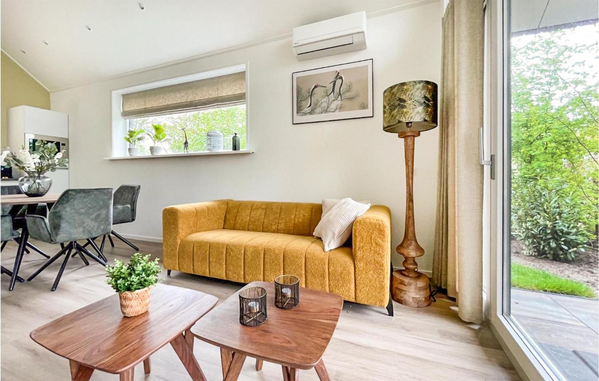 Cozy Home In Oosterwolde With Sauna エクステリア 写真